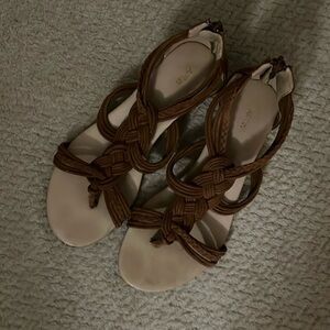 Apt 9 Brown Braided Suede Gladiator Sandals